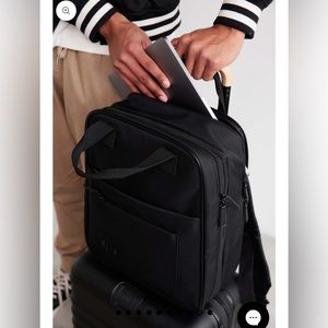 Beis - NWT - Expandable Backpack in Black